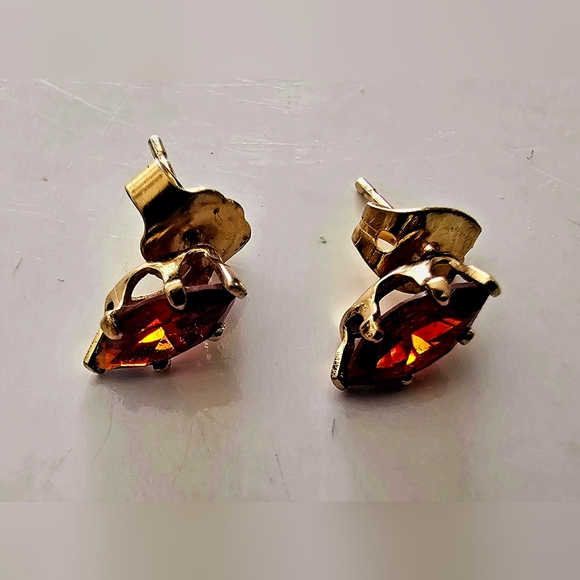 Marquis cut faux ruby red and gold stud  earrings, holiday, formal, minimalist - Picture 5 of 10